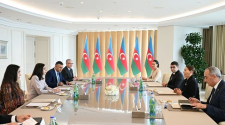 Mehriban Aliyeva meets with Princess of Morocco