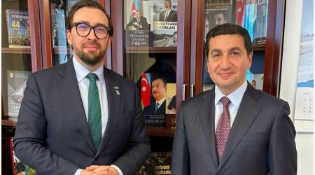 Помощник президента Азербайджана встретился с представителем НАТО