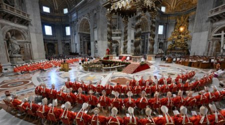 Конклав не смог избрать нового Папу Римского в первом туре - Обновлено