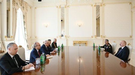 Azərbaycan Prezidenti Türkiyənin milli müdafiə nazirini qəbul edib