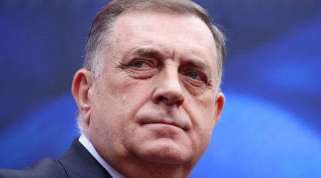 Polşa Serb prezidentini ərazisinə buraxmayacaq