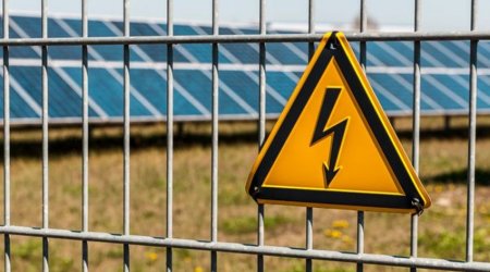 Qubada iki nəfəri elektrik cərəyanı vurub, biri ölüb
