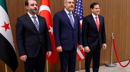 Türkiyə, ABŞ və Suriya XİN rəhbərlərinin görüşü olub