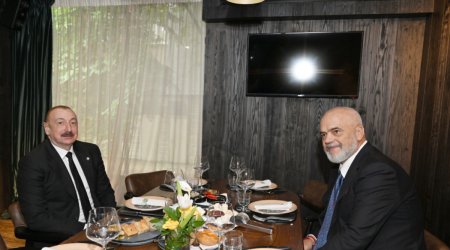 İlham Əliyevlə Albaniya Baş nazirinin işçi nahar əsnasında görüşü olub