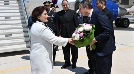 Sahibə Qafarova Papanın andiçmə mərasimində iştirak edəcək