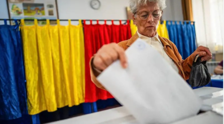 Мэр Бухареста выигрывает выборы президента Румынии