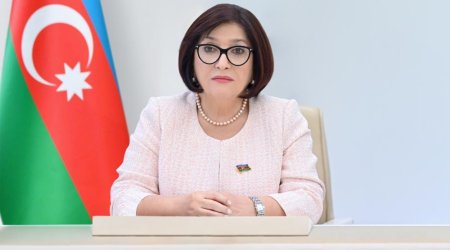 Sahibə Qafarova İspaniyaya rəsmi səfərə gedib