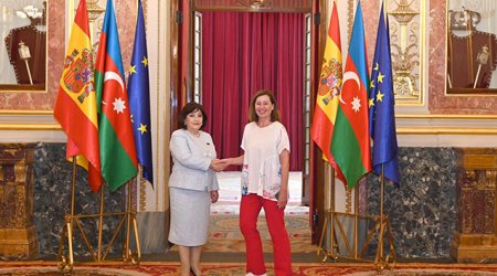 Sahibə Qafarova İspaniya Deputatlar Konqresinin sədri ilə görüşdü