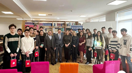 При поддержке «Nar» в Азербайджане впервые представлена книга «B4B: Бизнес для бизнеса