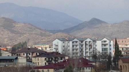 Азербайджанцам разрешили ездить в Ханкенди и Ходжалы на личных авто