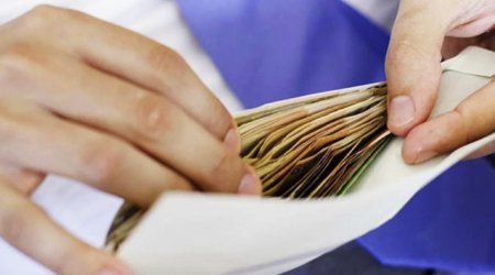Azərbaycanda qadınlar orta hesabla kişilərdən 368 manat az maaş alır