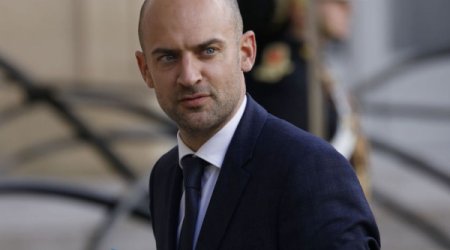 Глава МИД Франции едет в Ереван