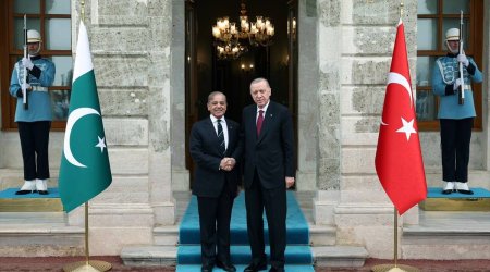 Ərdoğan Pakistanın baş naziri ilə görüşüb
