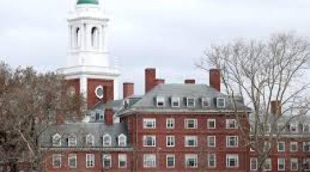 Трамп угрожает забрать у Гарварда миллиарды