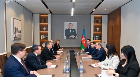 Ceyhun Bayramov ABŞ Senatının Xarici Əlaqələr Komitəsinin üzvü ilə görüşüb