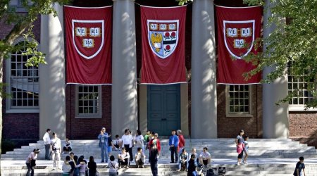 Гарвард победил Трампа