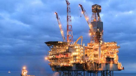Azərbaycanda 10 günəş və külək enerji stansiyaları tikiləcək