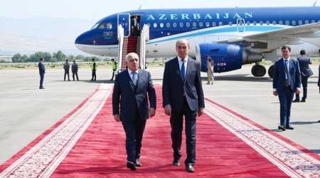 Azerbaijani PM pays working visit to Dushanbe