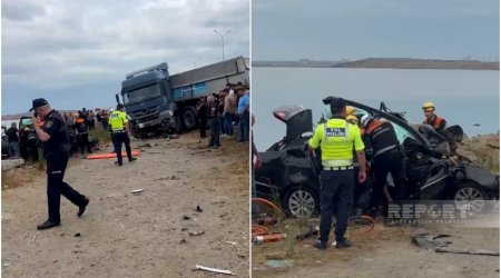 В Баку три человека погибли в ДТП с участием грузовика и легковушки