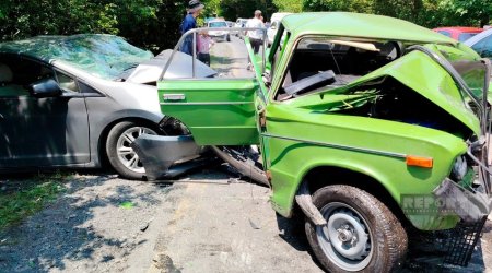 Qaxda yol qəzası baş verib, xəsarət alanlar var