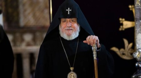 Армянский католикос поехал к арабам