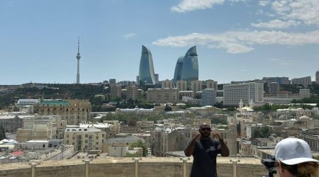 Боец UFC Халил Раунтри прогулялся по историческому центру Баку