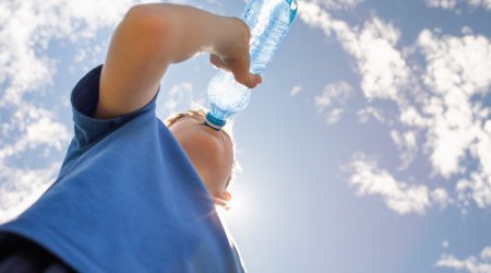 Pediatrician outlines hydration needs for children amid heatwave
