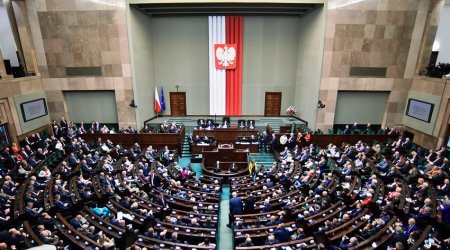 Правительству Туска доверяют