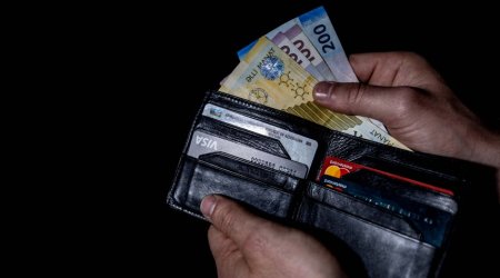 Среднемесячная зарплата в Азербайджане выросла более чем на 9%