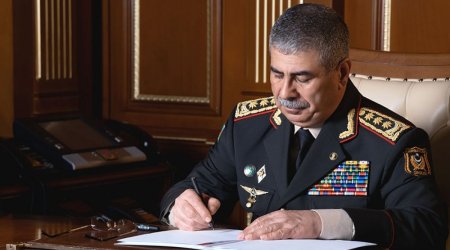 Azerbaijan’s defense minister offers condolences over death of Iranian top general