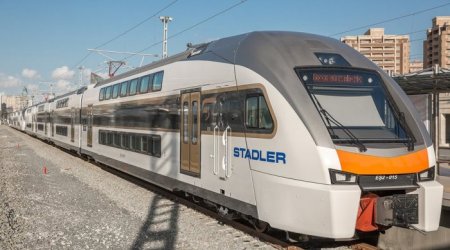 Скоростной пассажирский поезд Баку - Газах введен в эксплуатацию