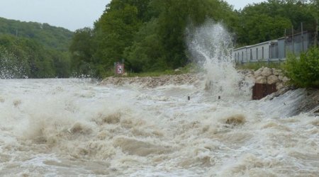 По реке Талачай в Загатале сошел сель