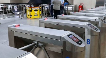 Metrodan istifadə edən sərnişinlərin sayı azalıb