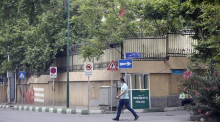 Швейцария эвакуировала дипломатов из Ирана в Баку