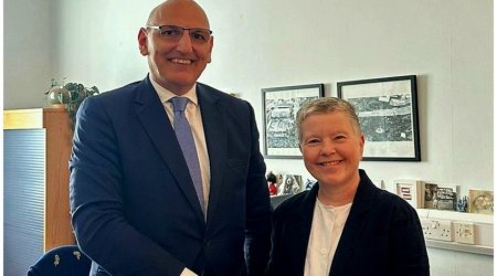 Elchin Amirbayov discusses Azerbaijan-Armenia normalization with Irish officials
