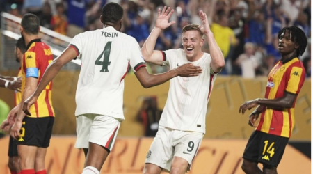 Chelsea advance with big win at Club World Cup;