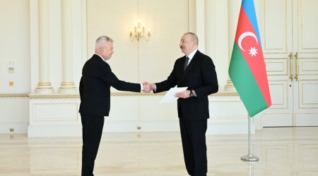 İlham Əliyev Polşanın yeni səfirinin etimadnaməsini qəbul edib