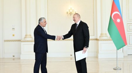 İlham Əliyev İranın Azərbaycanda yeni təyin olunmuş səfirinin etimadnaməsini qəbul edib