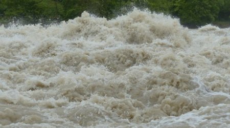 В Азербайджане ожидаются ливни, на некоторых реках пройдут сели - предупреждение синоптиков