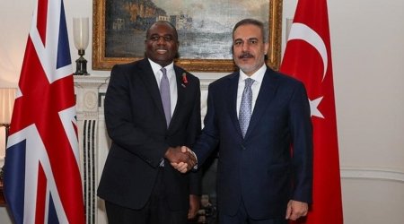 Глава МИД Турции обсудит с британским коллегой Ближний Восток, Украину и Иран