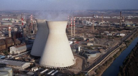 Израильский НПЗ возобновил работу после обстрела Ирана