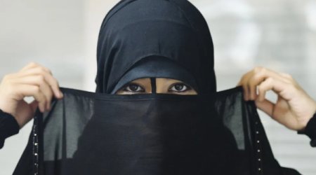 В Казахстане запретили одежду, скрывающую лицо