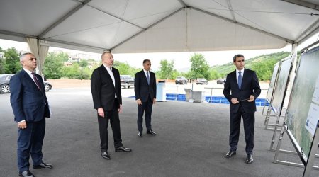 Əliyev Xankəndi Dəmir Yolu və Avtovağzal Kompleksinin təməlini qoyub