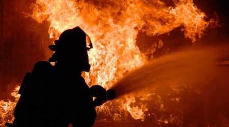 Пожар в цехе в Бинагадинском районе Баку потушен