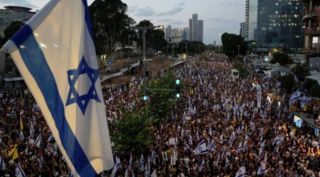 Израильтяне вышли на улицы