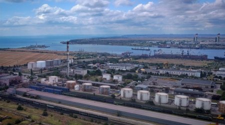 Венгрия задумалась о замене российской нефти