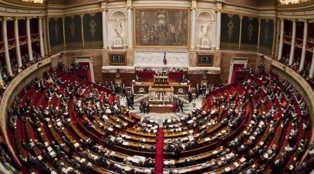 Парламент Франции принял закон о выборе мэров
