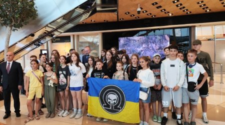 Украинские дети прибыли в Баку на реабилитацию