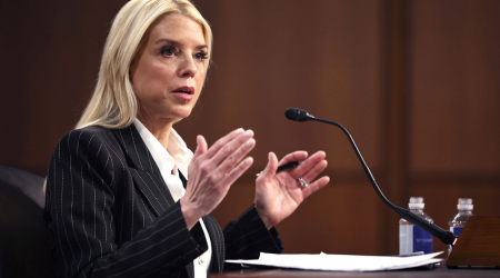 Генпрокурор США Бонди закрыла дело о мошенничестве с COVID-19