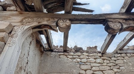 Одна из старейших мечетей Азербайджана находится на грани разрушения